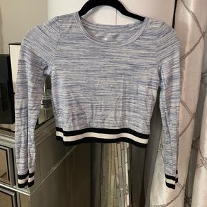 grey cropped hoodie